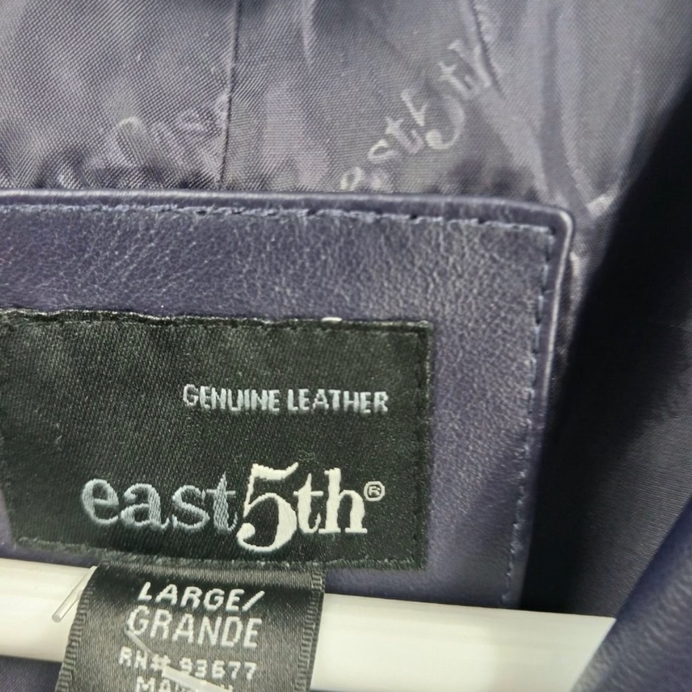 EAST 5TH WOMENS GENUINE LEATHER BLUE JACKET
SIZE LARGE - Picture 7 of 14